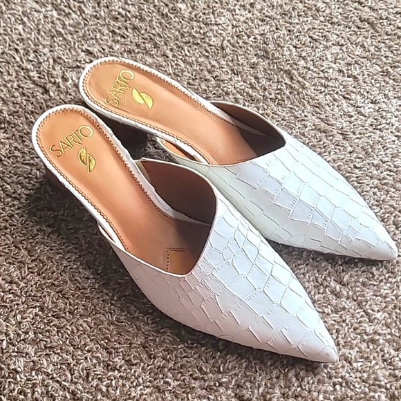SARTO By Franco Sarto Shoes - Sarto Visa white croc leather slip on round heel pointy toe shoes size 8M